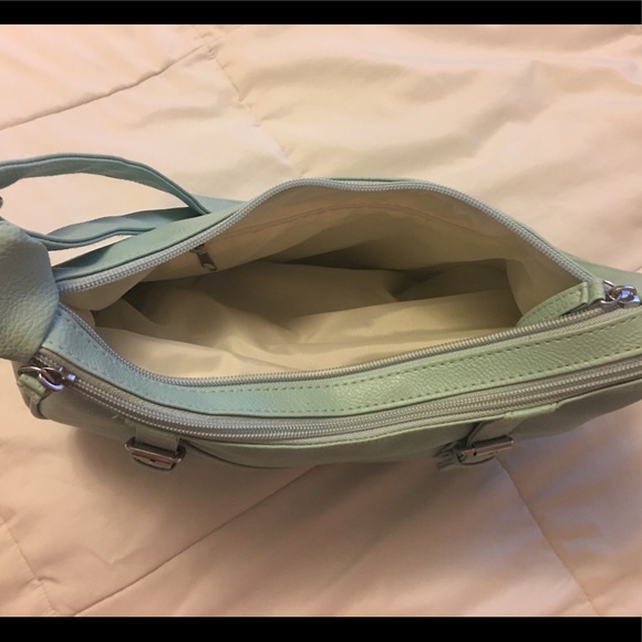 NEWWW pocket book - Picture 3 of 4